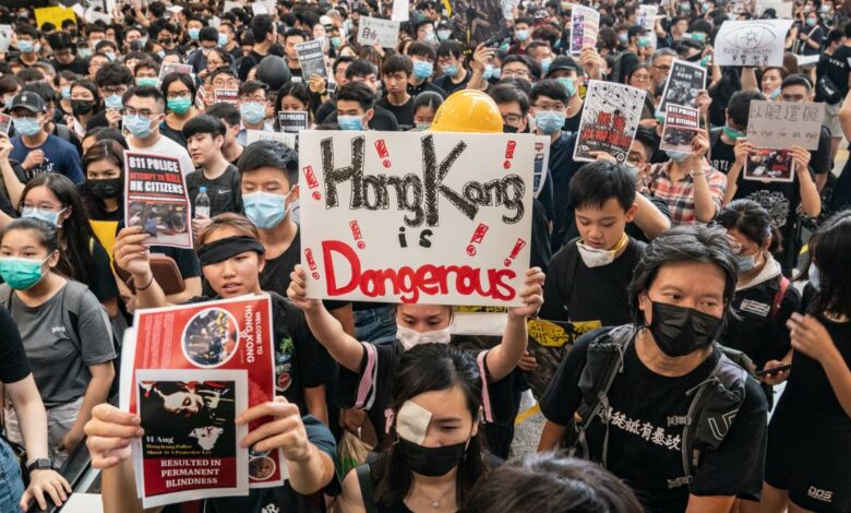 thousands flee hong kong for uk fearing china crackdown