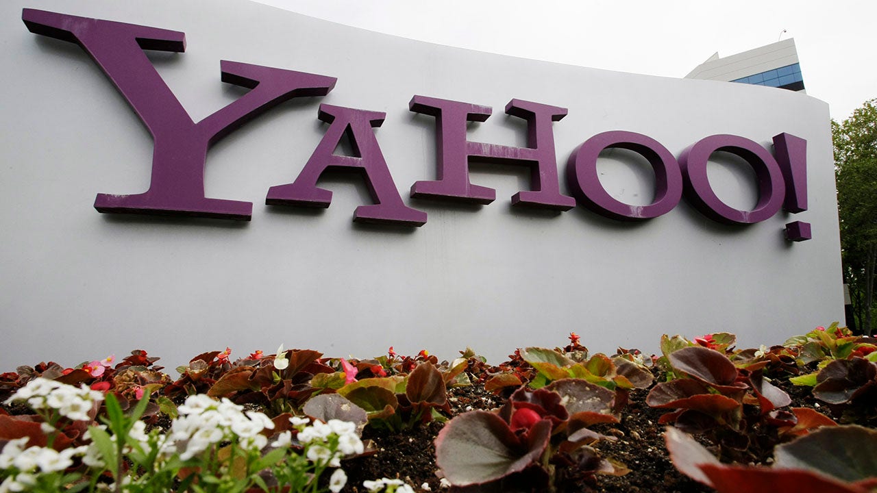 Yahoo layoffs