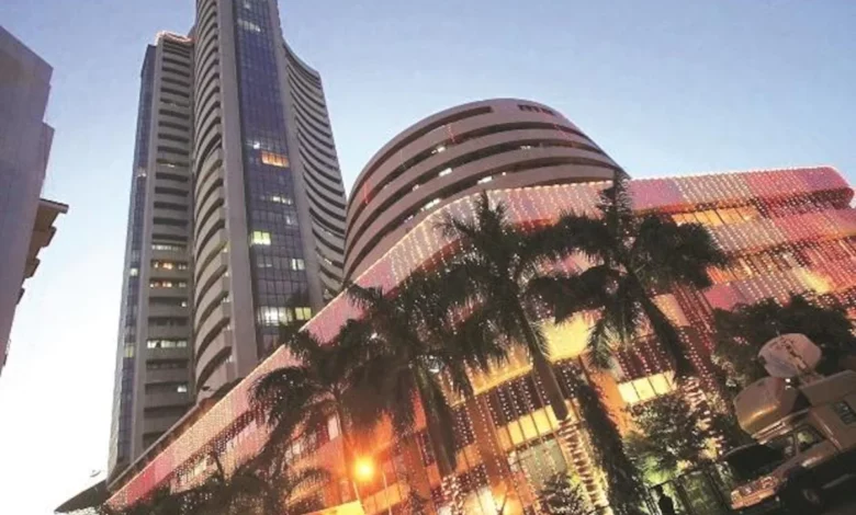equities fall in early trade; sensex slides 530 points