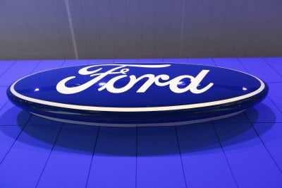 ford to spend 11b to build tennessee mega campus battery plants