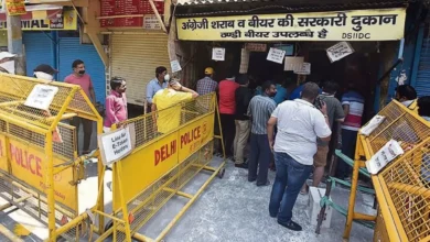 delhi zonal retailers surrender licenses after a new policy makes their biz unviable 2022.