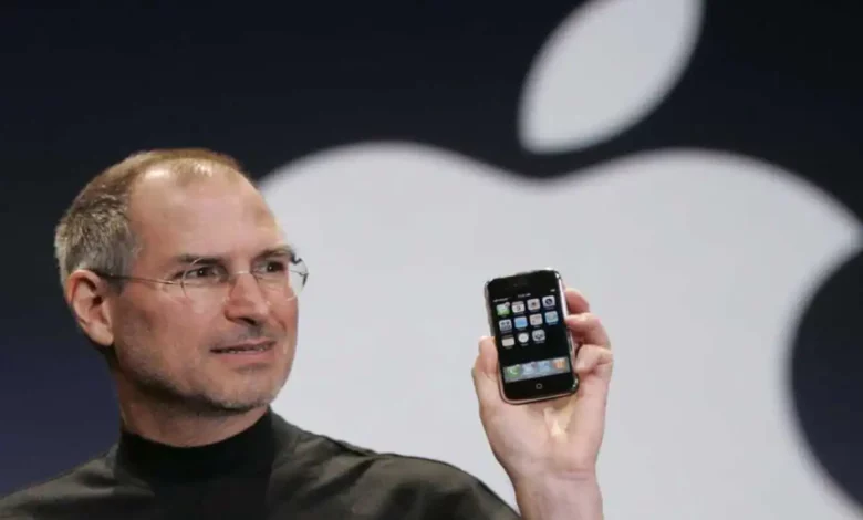sealed, original first-generation 2007 iphone sold for rs 28 lakhs