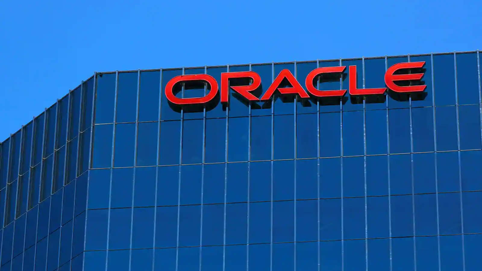 railway ministry begins an investigation against oracle following sec order 2022.