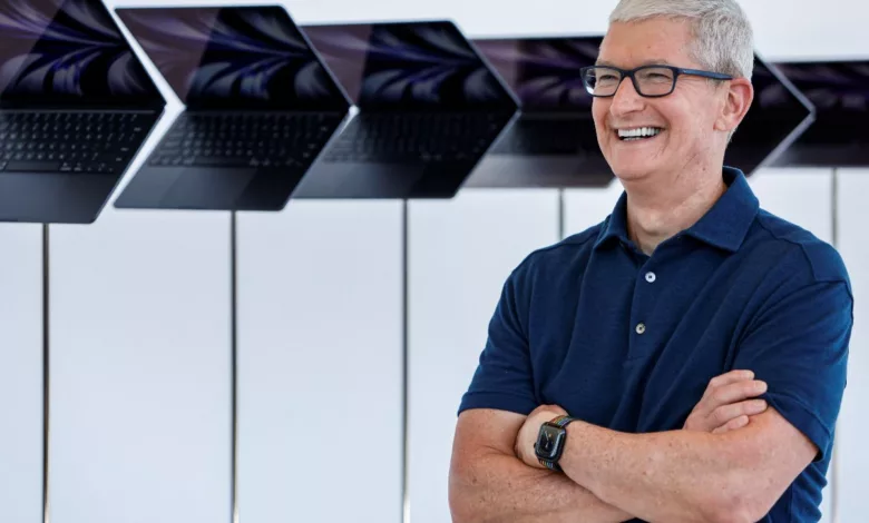 tim cook: apple sets a quarterly record in india, a country at a turning point