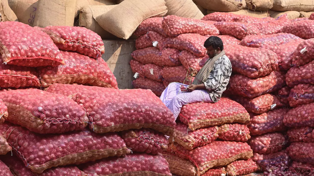Onion Mandis In Nashik Resume Operations After 3-Day Closure - Inventiva