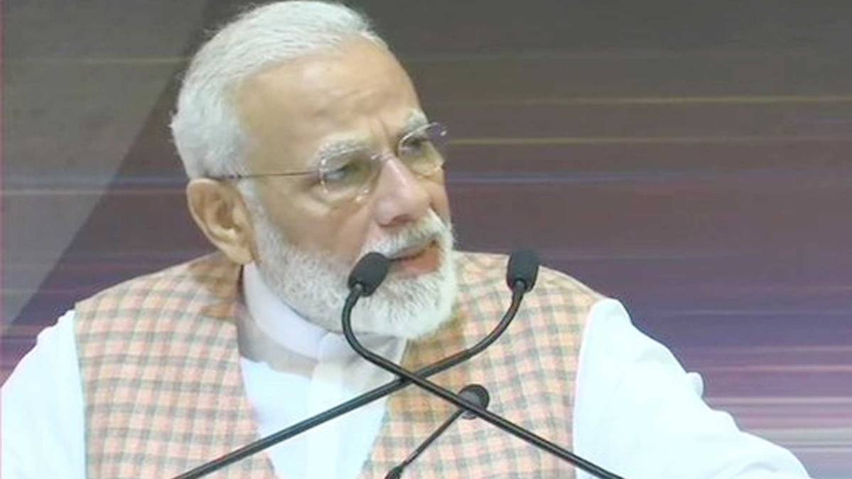 Vice-President compares PM Modi to Mahatma Gandhi, Congress says ‘shameful’