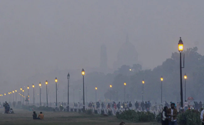Marginal improvement in Delhi air quality but still very poor