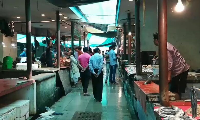 Illegal Meat Market In Dabri Mod