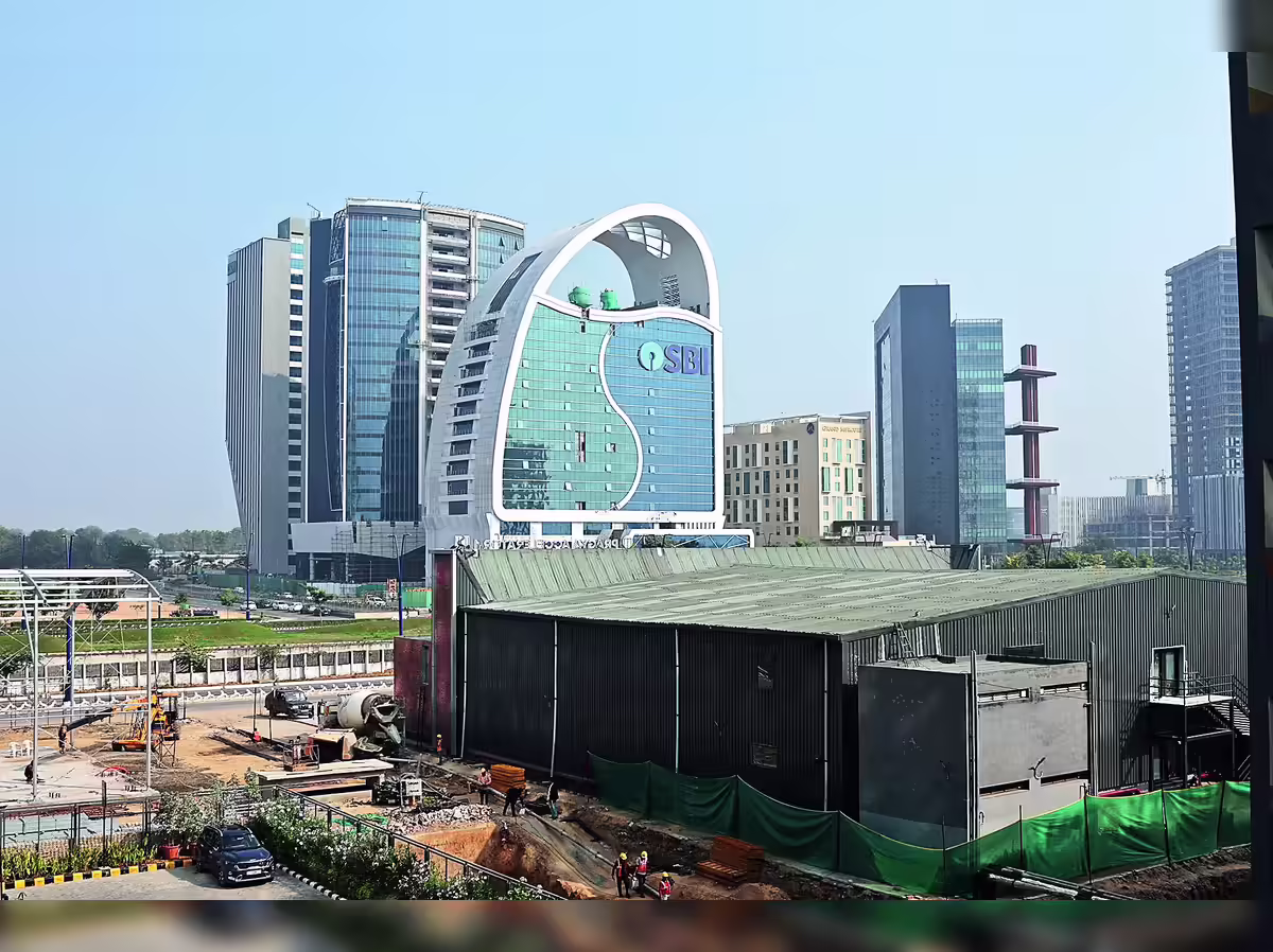 Can GIFT City Challenge Dubai? Why 100 Global Companies Are Exploring India’s New Financial Hub